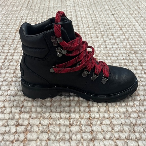 Sorel Black and Red Lace Up Boots - Picture 6 of 8